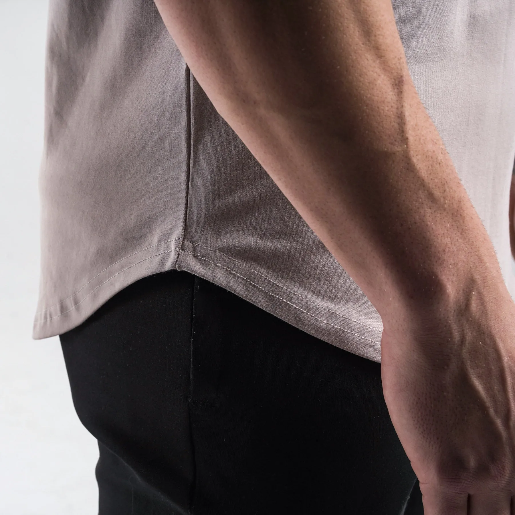 Essential Tee V2 - Concrete