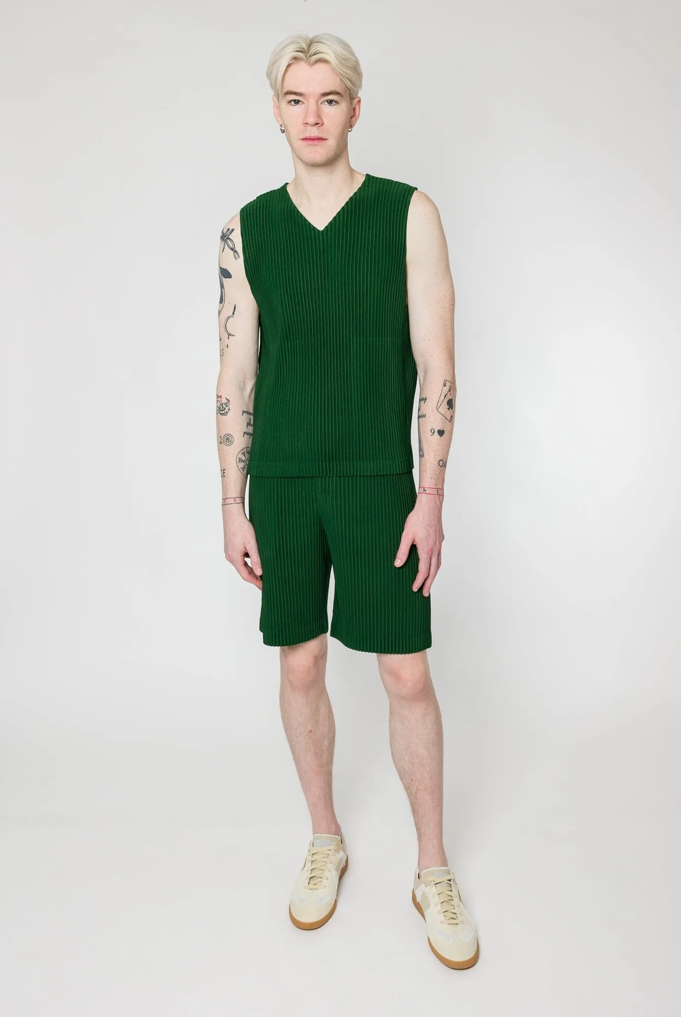 Homme Plissé Issey Miyake - MC August 2024 Vest in Seaweed