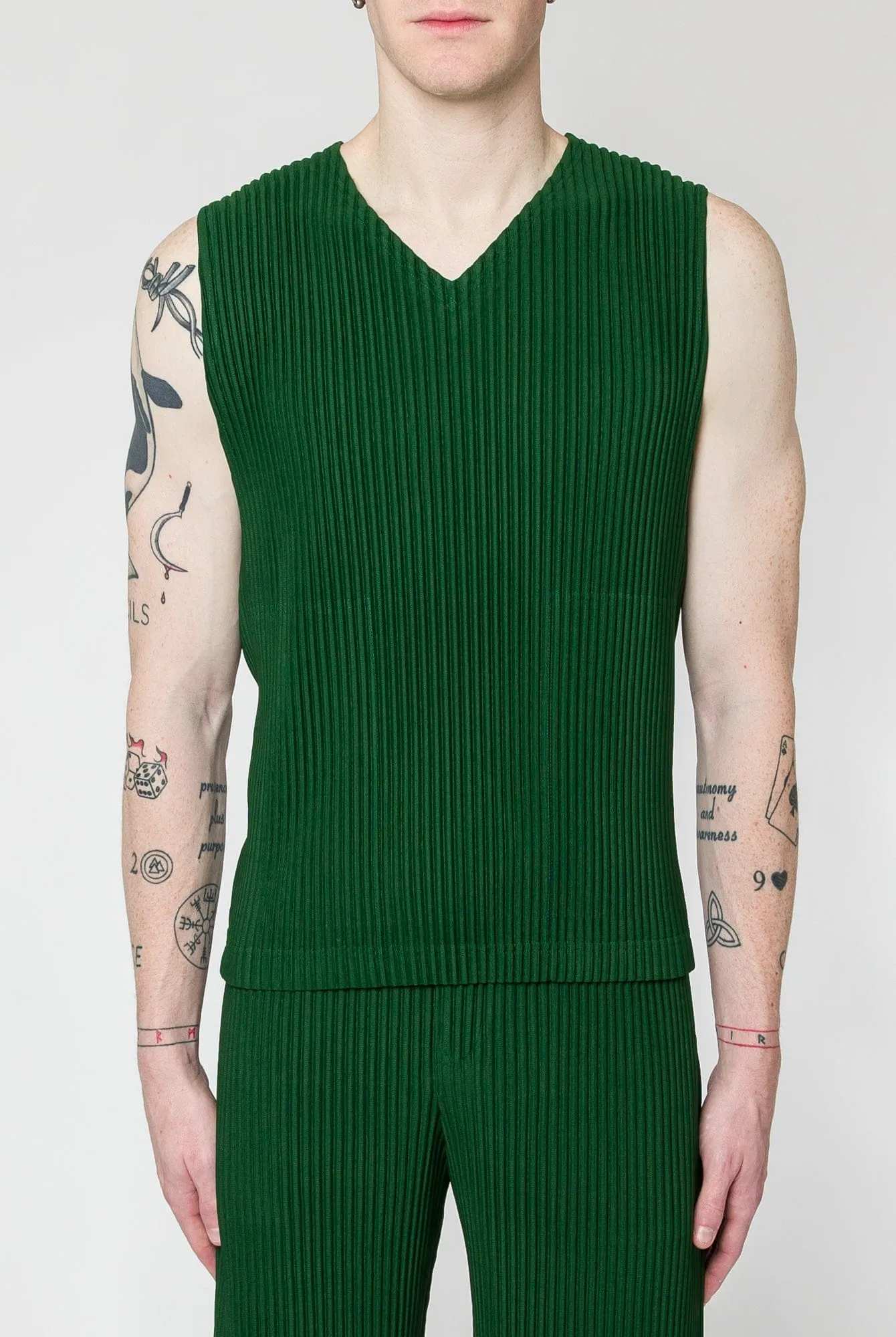 Homme Plissé Issey Miyake - MC August 2024 Vest in Seaweed