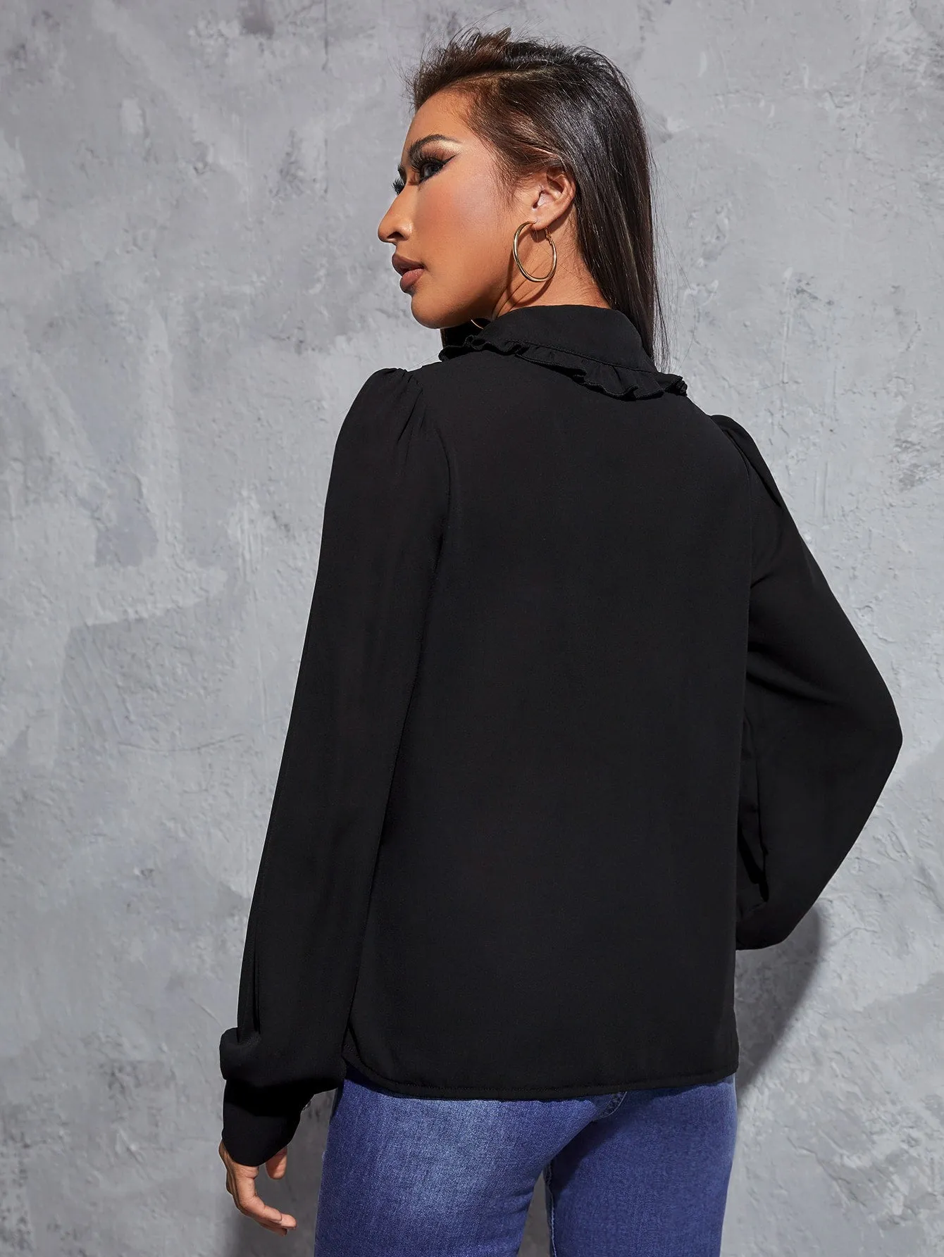 Peter-pan Collar Puff Sleeve Blouse