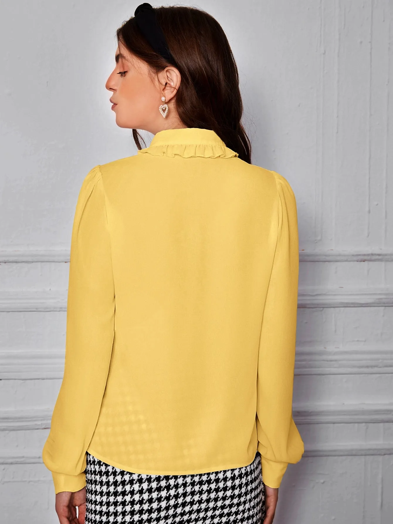 Peter-pan Collar Puff Sleeve Blouse