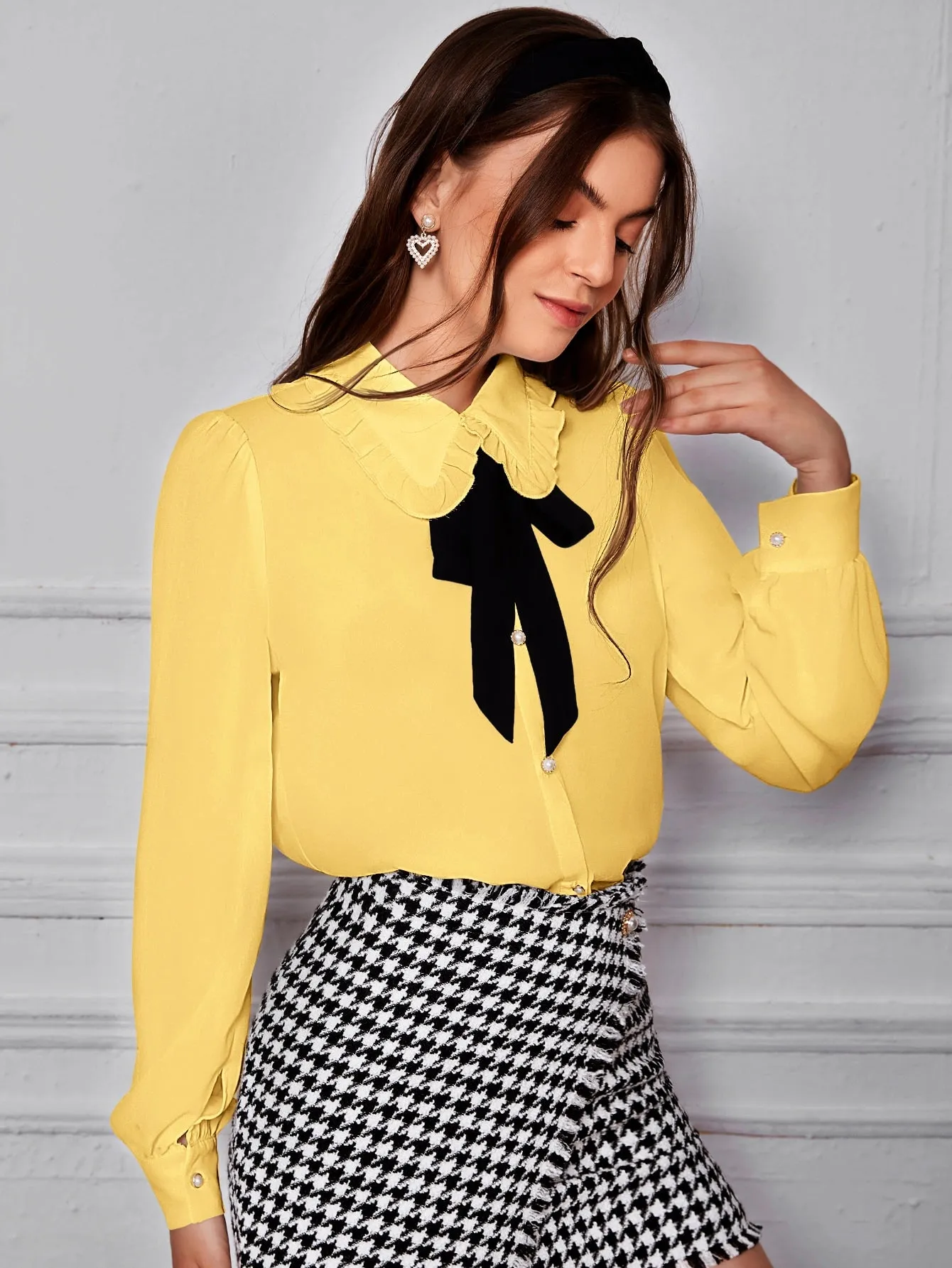Peter-pan Collar Puff Sleeve Blouse