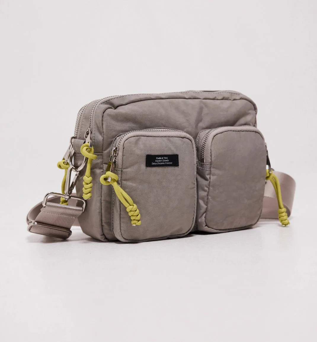 The Messenger Nylon Pocket Bag | Washed Grey