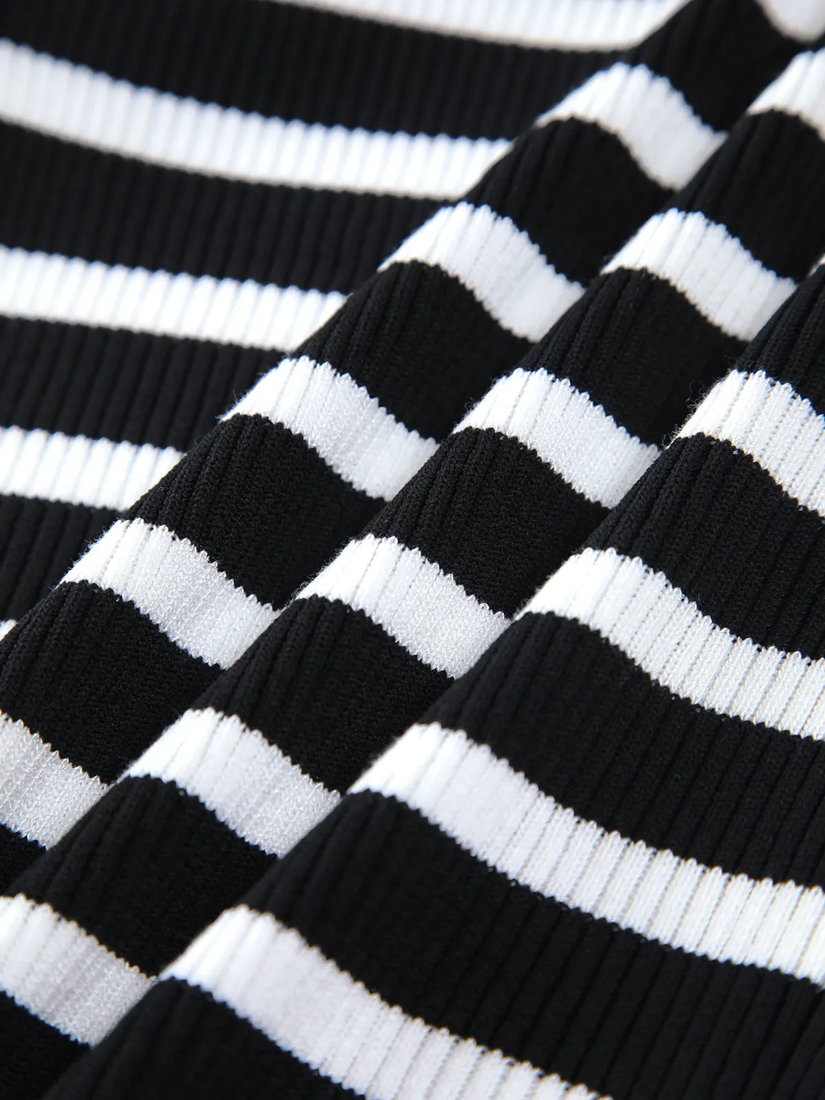 Utility Stripe Graceful Sweater Vest
