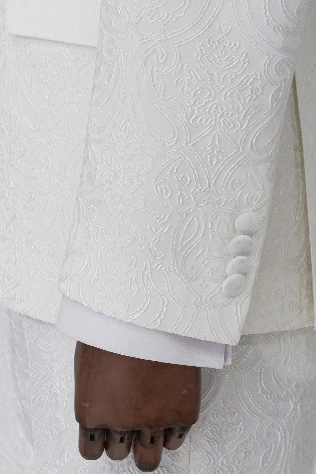 White European Prom Tuxedo with Shawl Lapel – 2025 Luxury Edition